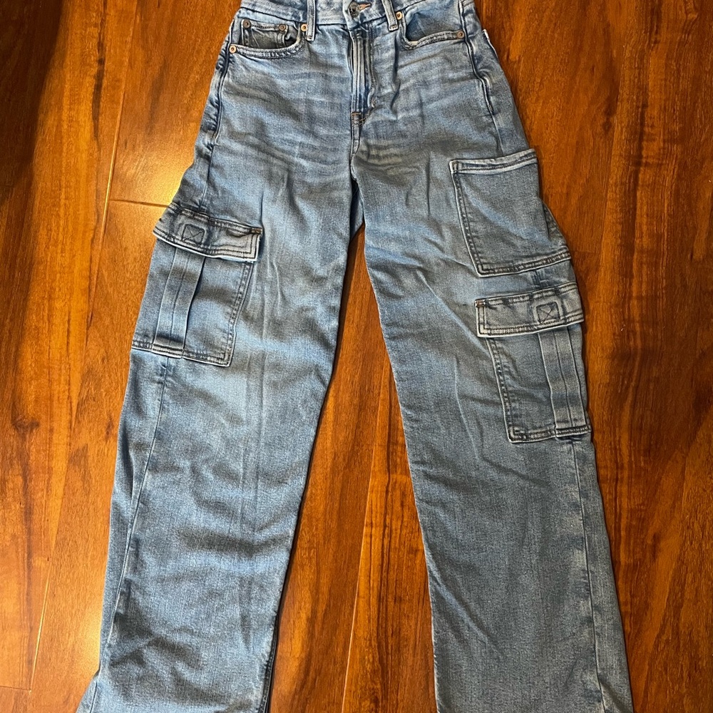 American Eagle Outfitters High-Rise Blue Cargo Jeans